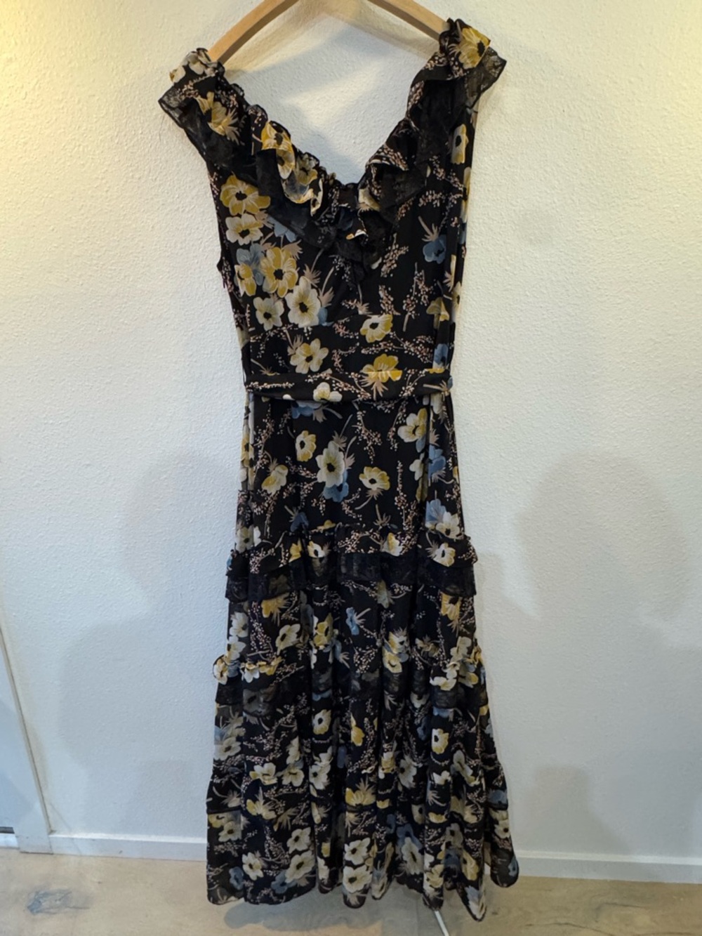 Ralph Lauren Georgette & Lace Sleeveless Gown Size 14W (hemmed for 5’3”) - Picture 6 of 11
